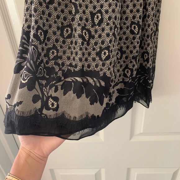 DVF Parvati Printed Lace Chiffon Top - Picture 4 of 6